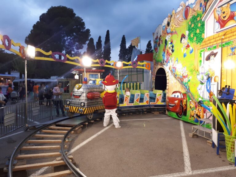 Almenara incorpora a les festes patronals una fira d’atraccions sense sexisme i inclusiva