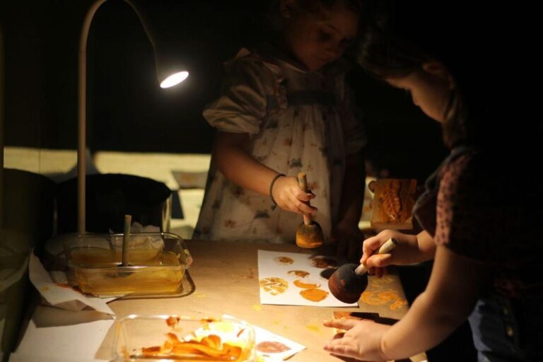 El Museu de Belles Arts de Castelló es converteix en ‘Play Cube’, un espai de joc i experimentació per als més menuts