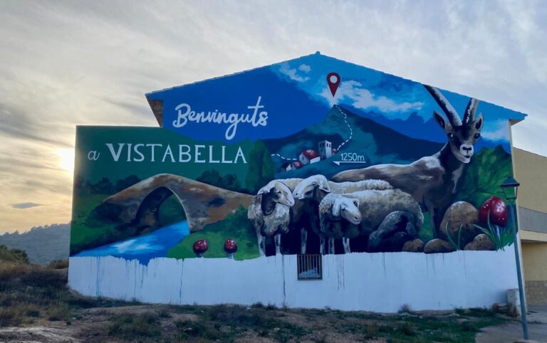 Vistabella promociona la gastronomía y la artesanía local en la Fira de Tots Sants