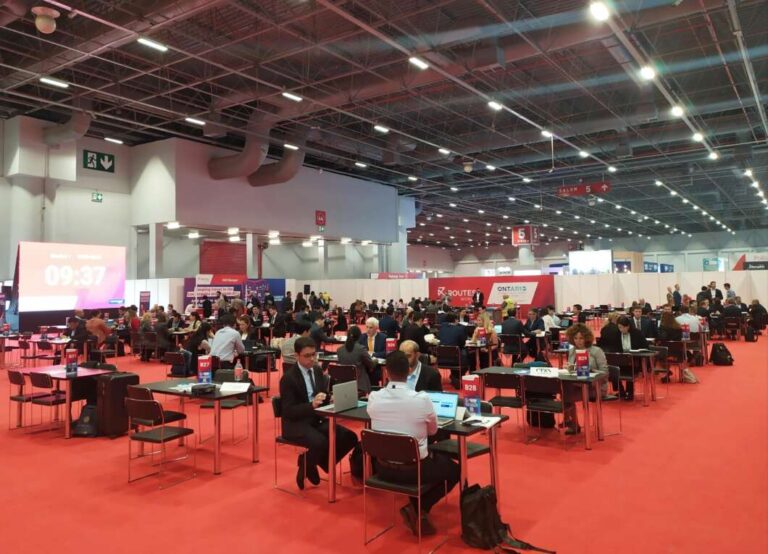 El aeropuerto de Castellón promueve nuevas conexiones aéreas en la feria Routes World