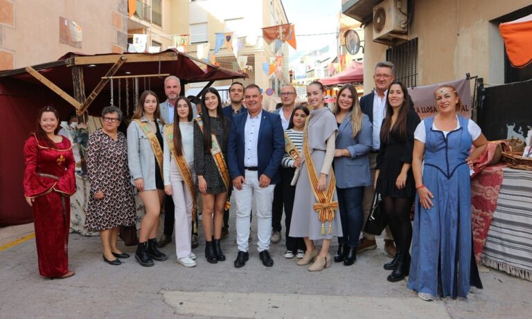Gastronomía, juegos y música en el Mercado Medieval de La Llosa