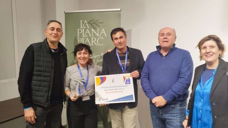 La Oficina de Turismo de Montanejos recibe el premio a la Innovación Turística de la Comunitat Valenciana