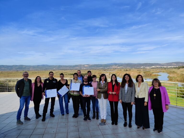 Turisme Comunitat Valenciana entrega los distintivos ‘Sicted’ de calidad turística a entidades y servicios turísticos de Torreblanca