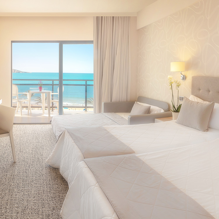 Turisme Comunitat Valenciana y el Instituto Tecnológico Hotelero proyectan la primera habitación de hotel con inteligencia artificial