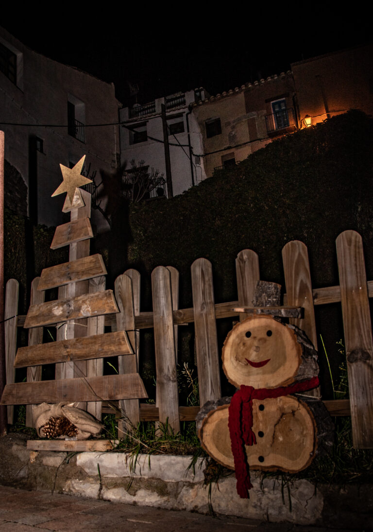 Las calles de Xert se visten de gala para celebrar la Navidad