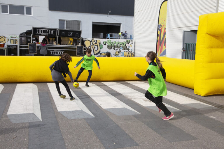 Turesport activo reúne a más de 20 entidades de turismo deportivo en el Centre de Congressos Fires i Trobades de Vila-real