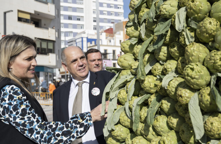 La Diputación refuerza la alianza con el sector de la alcachofa de Benicarló