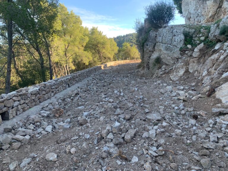 El nuevo acceso al castillo Pulpis en Santa Magdalena va tomando forma
