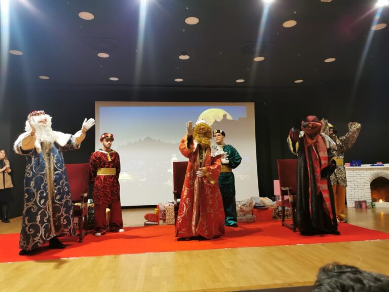 Los Reyes Magos llenan de magia e ilusión Almenara