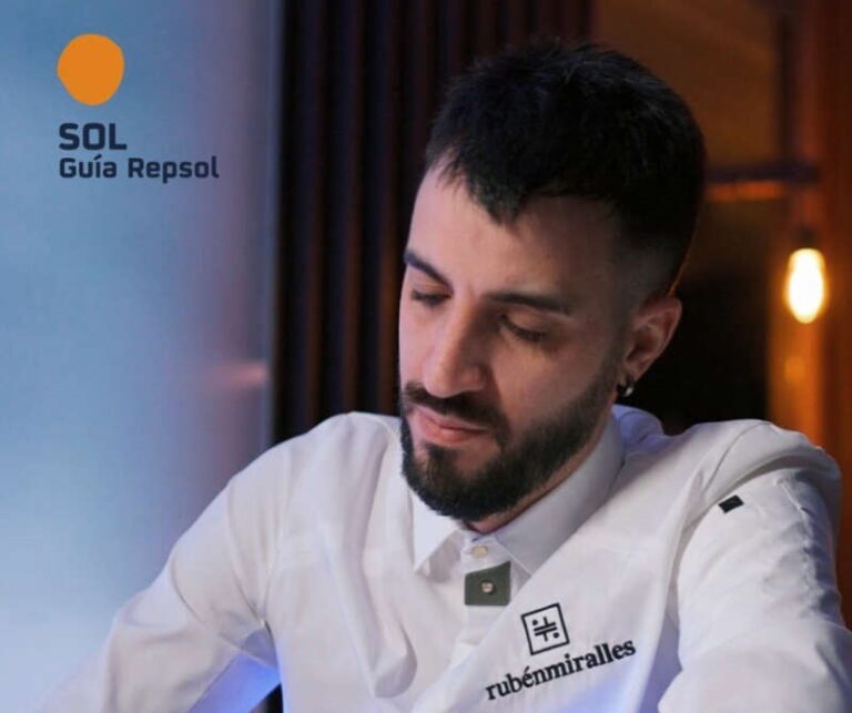Ruben Miralles, cocinero de Vinaròs, opta a ganar la segunda edición de Concurso Nacional de Callos de Lena (Asturias)