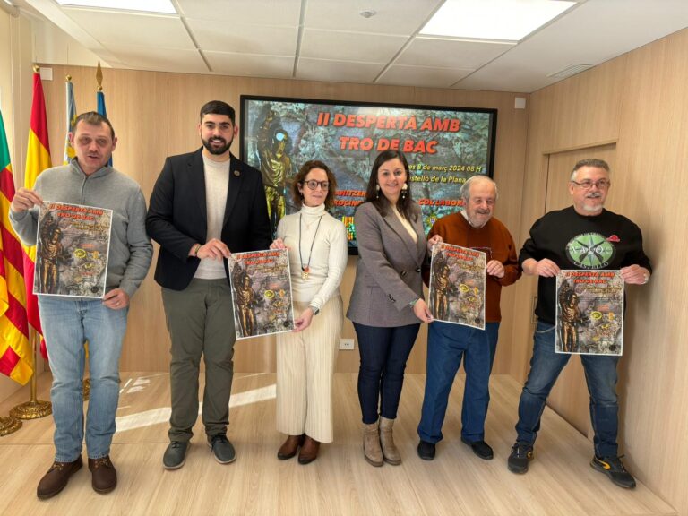 Más de 13.000 fuegos de artificio despertarán a los castellonenses con el retorno de la Despertà amb Tro deBac’ a la Magdalena