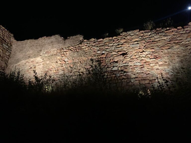 La Vilavella pone en valor su castillo con una renovada iluminación