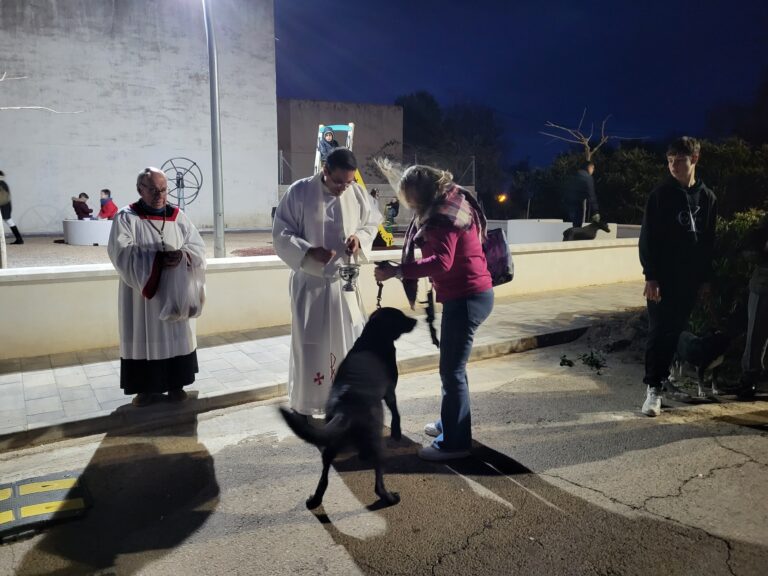 La Ribera de Cabanes rindió honores a Sant Antoni