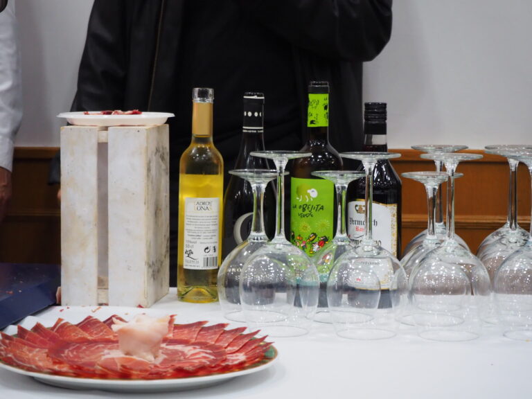 Castellón con los 5 Sentidos se presenta en las fiestas de la Magdalena con una cata de vinos y jamón