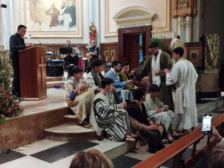 Almassora celebra el tradicional Pregó que anuncia l’inici dels actes de Setmana Santa