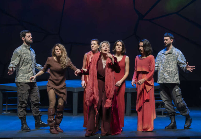 ‘Les Troianes, Fucking Nowhere’ tanca l’abonament d’hivern del Teatre Principal de Castelló