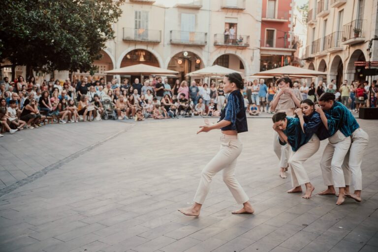 El Paranimf de l’UJI acull 3 representacions per celebrar el Dia Internacional de la dansa