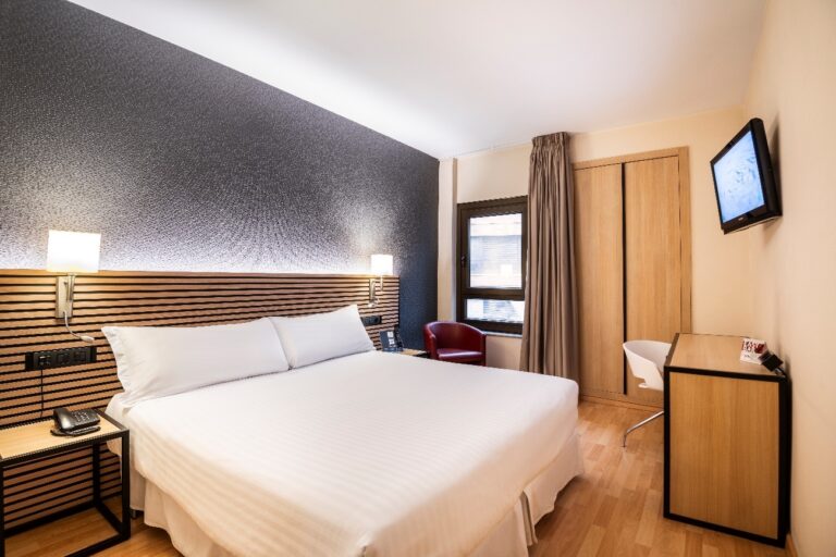 El hotel Jaime I de Castellón renueva sus habitaciones