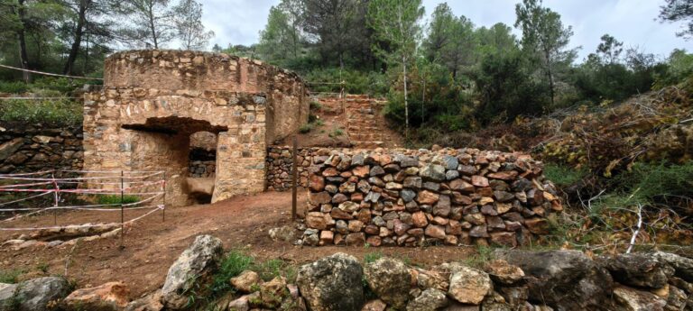 Castellnovo recupera el Horno de Cal