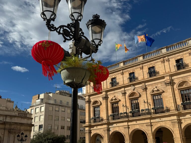 Castelló dará la bienvenida al Año de la Serpiente con una feria en la plaza Mayor