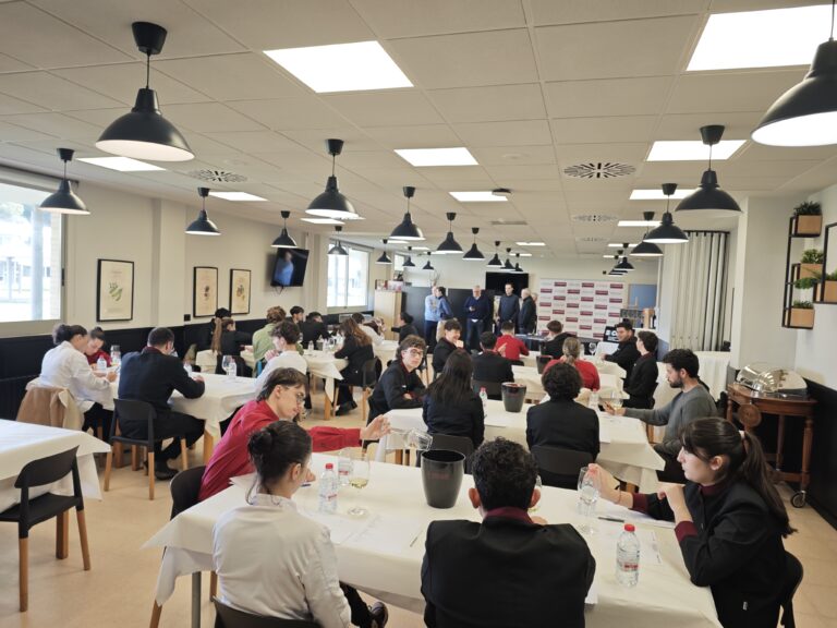 X Concurso de cata de vinos VINDICAS en el CIPFP Costa de Azahar