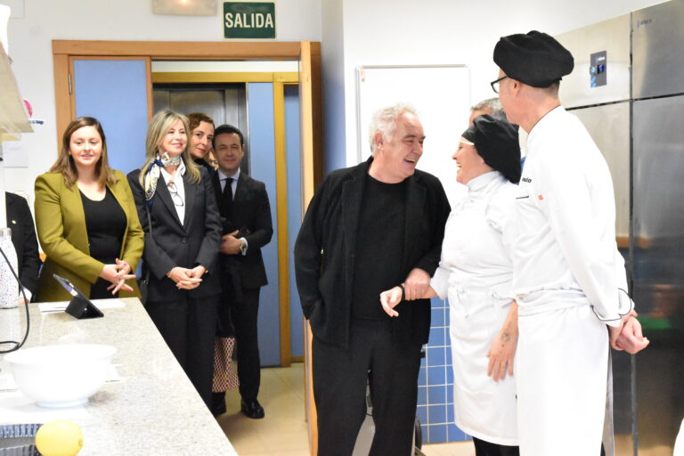Ferran Adrià ensalza la gastronomía castellonense y avanza que «comer vegetales es el futuro»