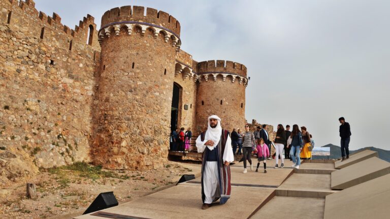 Regresan las visitas teatralizadas al Castillo de las 300 Torres y el centro histórico de Onda