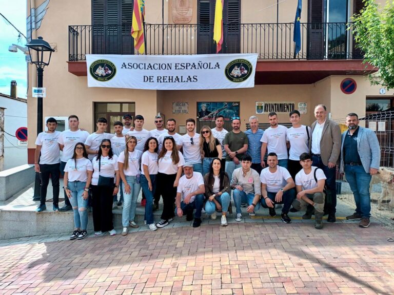 Fanzara moviliza a cientos de aficionados y turistas en la II Feria de Caza y Ocio