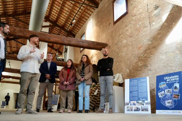 L’exposició ‘L’Alcalatén en xarxa’ comença a l’Alcora per a conéixer la cultura de la comarca