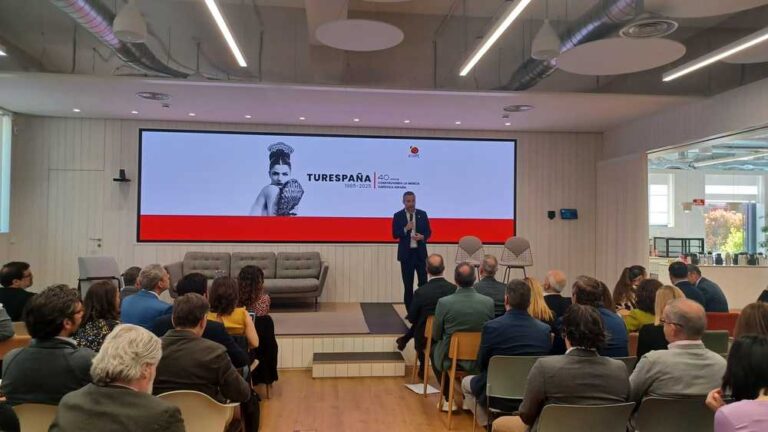 Turespaña reflexiona sobre la marca turística España en su 40º aniversario