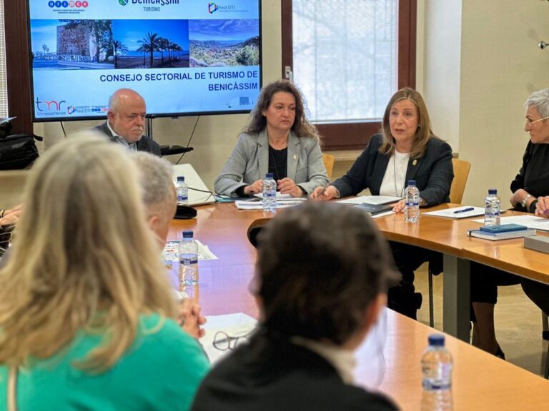 Benicàssim presenta un plan estratégico de turismo con la desestacionalización, la innovación y la sostenibilidad como objetivos