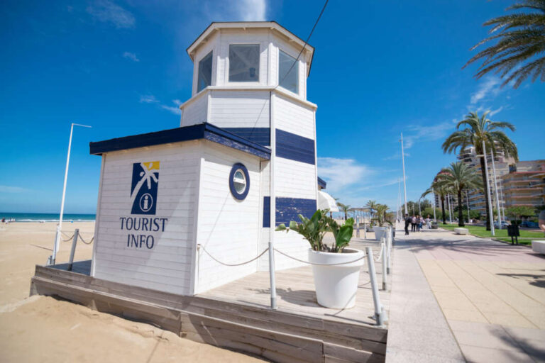 La Generalitat refuerza con 7 Tourist Info el servicio de información turística para Pascua en Castellón