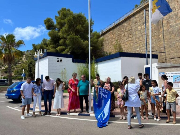 El Club Náutico de Oropesa del Mar revalida su derecho a ondear la bandera Azul
