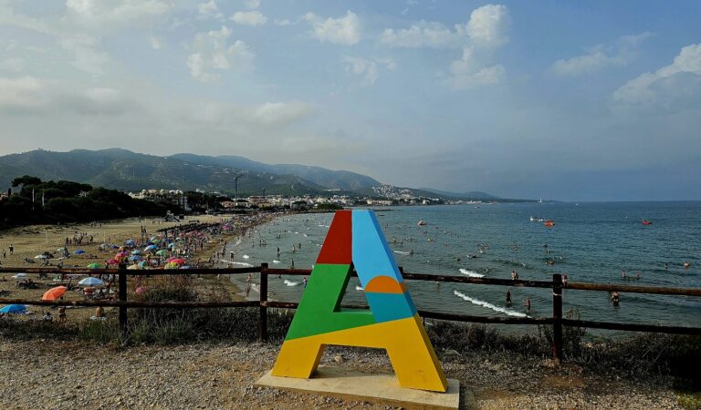 Alcalà-Alcossebre define su futuro turístico en el Plan Estratégico de Turismo 2025-26
