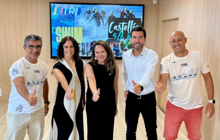La Mediterránea Triatlón Castellón bate récords con más de 1.300 inscritos y se consolida como cita clave del verano