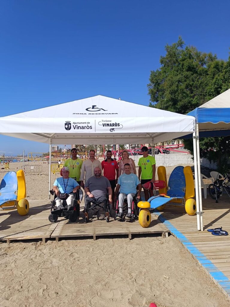 Vinaròs mejora los servicios de sus playas para las personas con movilidad reducida