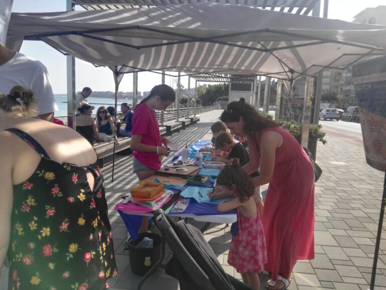 Benicàssim imparte talleres medioambientales en sus playas 