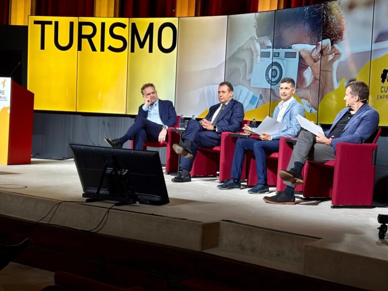 HOSBEC identifica los retos clave del turismo en la Cumbre Empresarial de Barcelona
