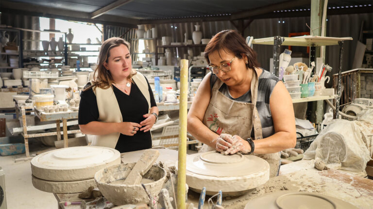 Jornada dedicada a la cerámica artesanal con visitas guiadas y talleres en Onda