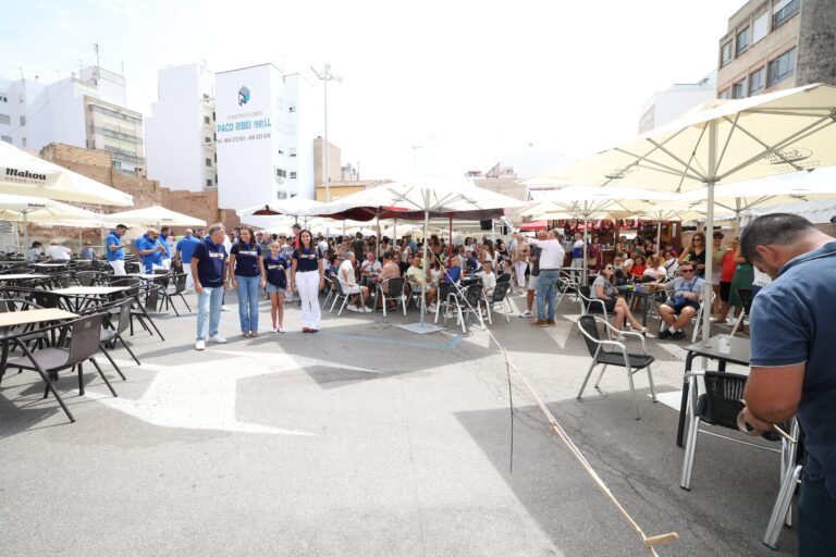 Burriana inaugura el Mesón del Vino y de la Tapa