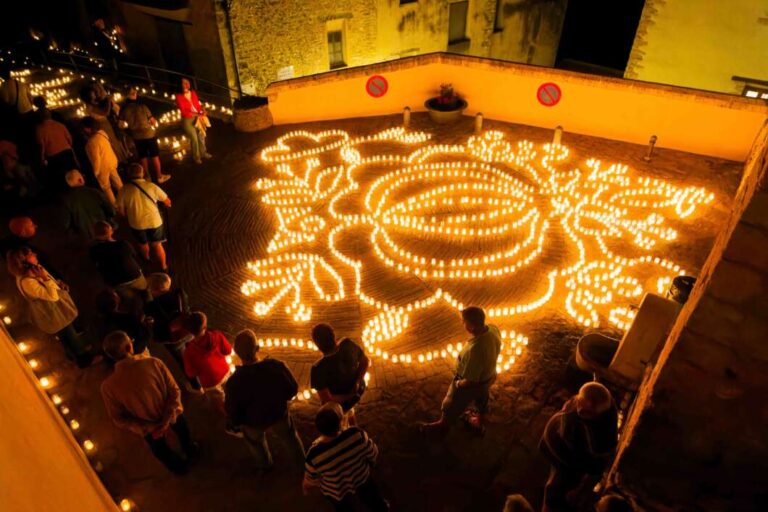 La Nit dels Ciris ompli Vilafranca de llum, art i identitat local