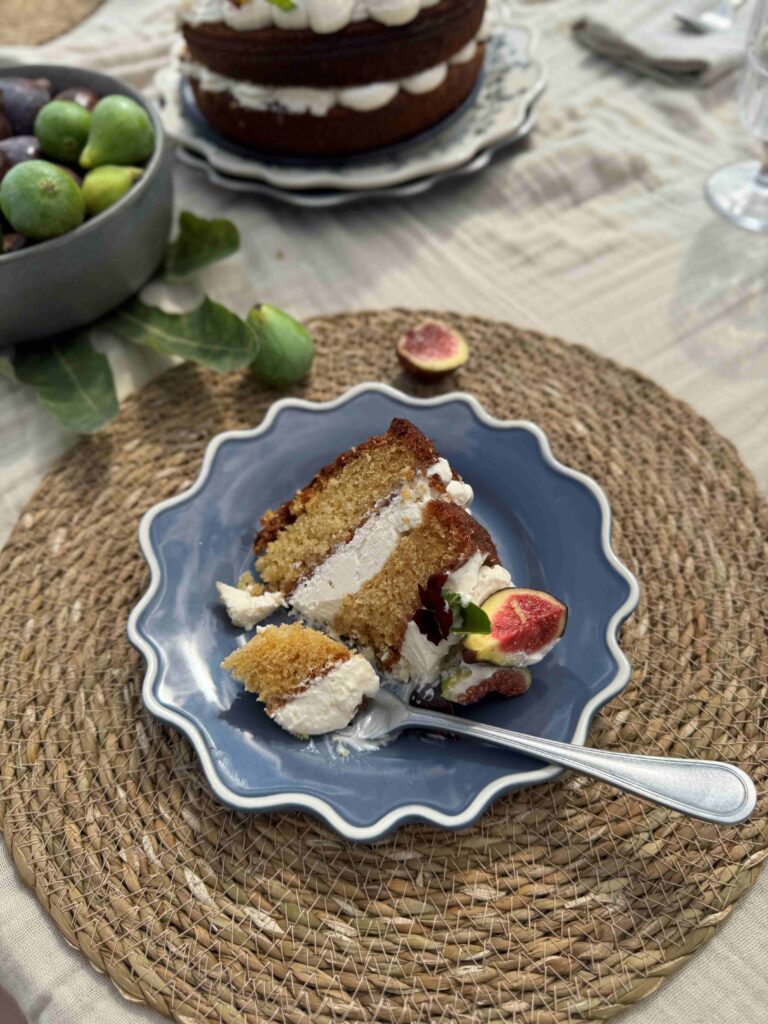 Cuando septiembre endulza Castellón: Tarta de vainilla, buttercream y compota de higos