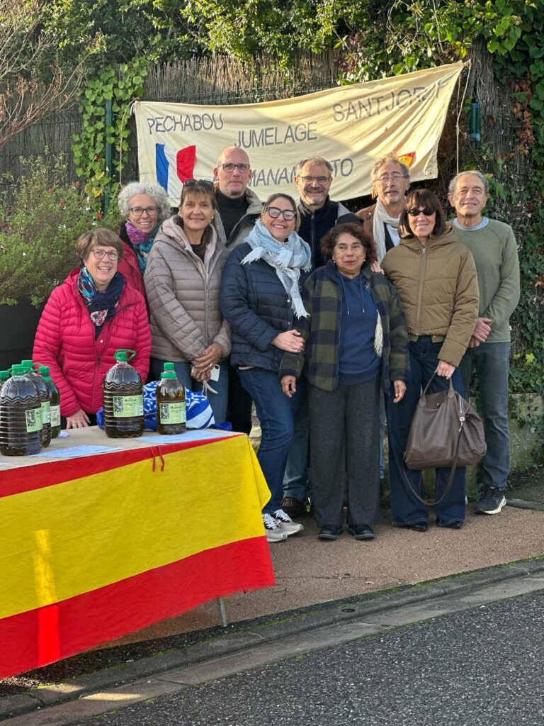 Sant Jordi promociona su aceite y sus mandarinas en la feria ‘Le Marché Au Gras’ en el sur de Francia