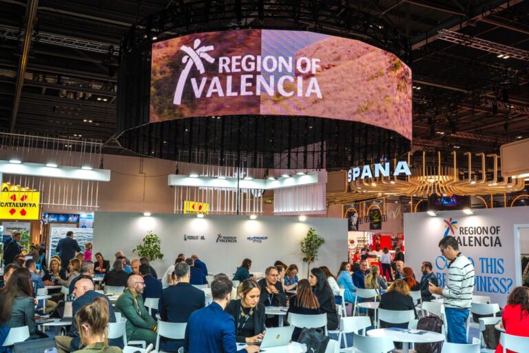Turisme Comunitat Valenciana refuerza su estrategia en la feria de turismo de Londres