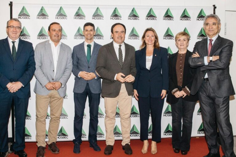 Pérez Llorca reafirma el apoyo de la Generalitat al turismo y destaca que Castellón concentra el 49% del Bono Recuperem