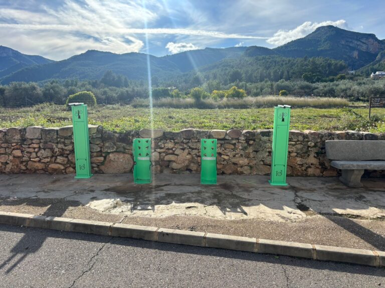 Toga hace un guiño al cicloturismo con un punto de reparación y control de bicicletas