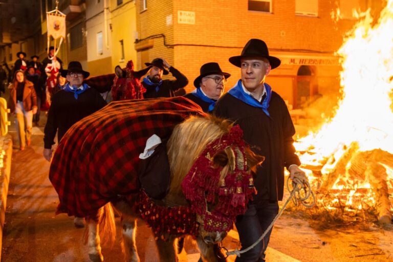 L’Alcora se reencuentra con la tradición de Sant Antoni