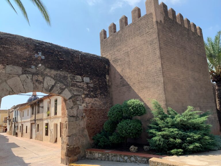 Nules seguix milloran la experiència del turista i s'adherix a la Xarxa de Destins per la Diversitat