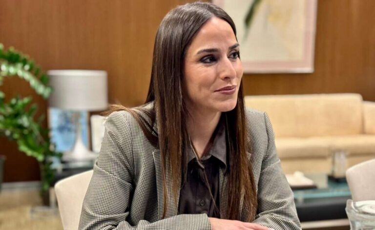 Raquel París asumirá la dirección del Aeropuerto de Castellón tras la etapa de récords de Justo Vellón