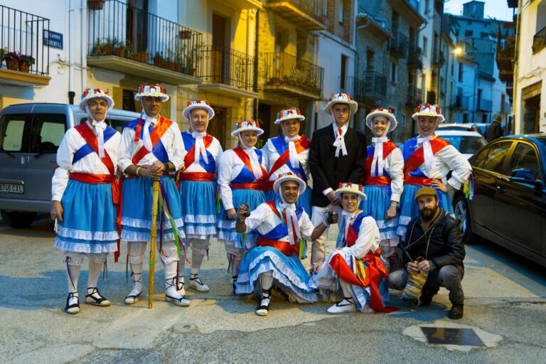 Benassal celebró la Fiesta del Ajo con tradición y disfraces